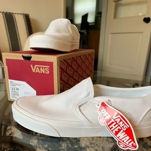 Brand New White Vans, size 8.5